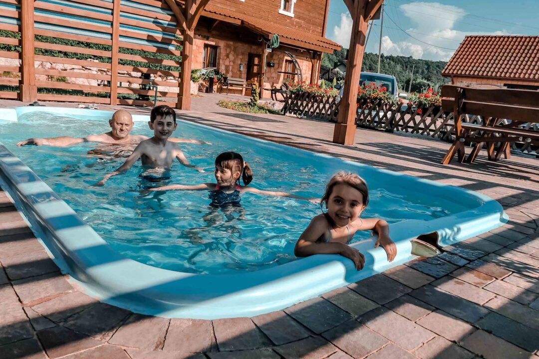 Bałtów nocleg w domu z basenem - szwajcaria bałtowska - bałtowski kompleks turystyczny - bon turystyczny