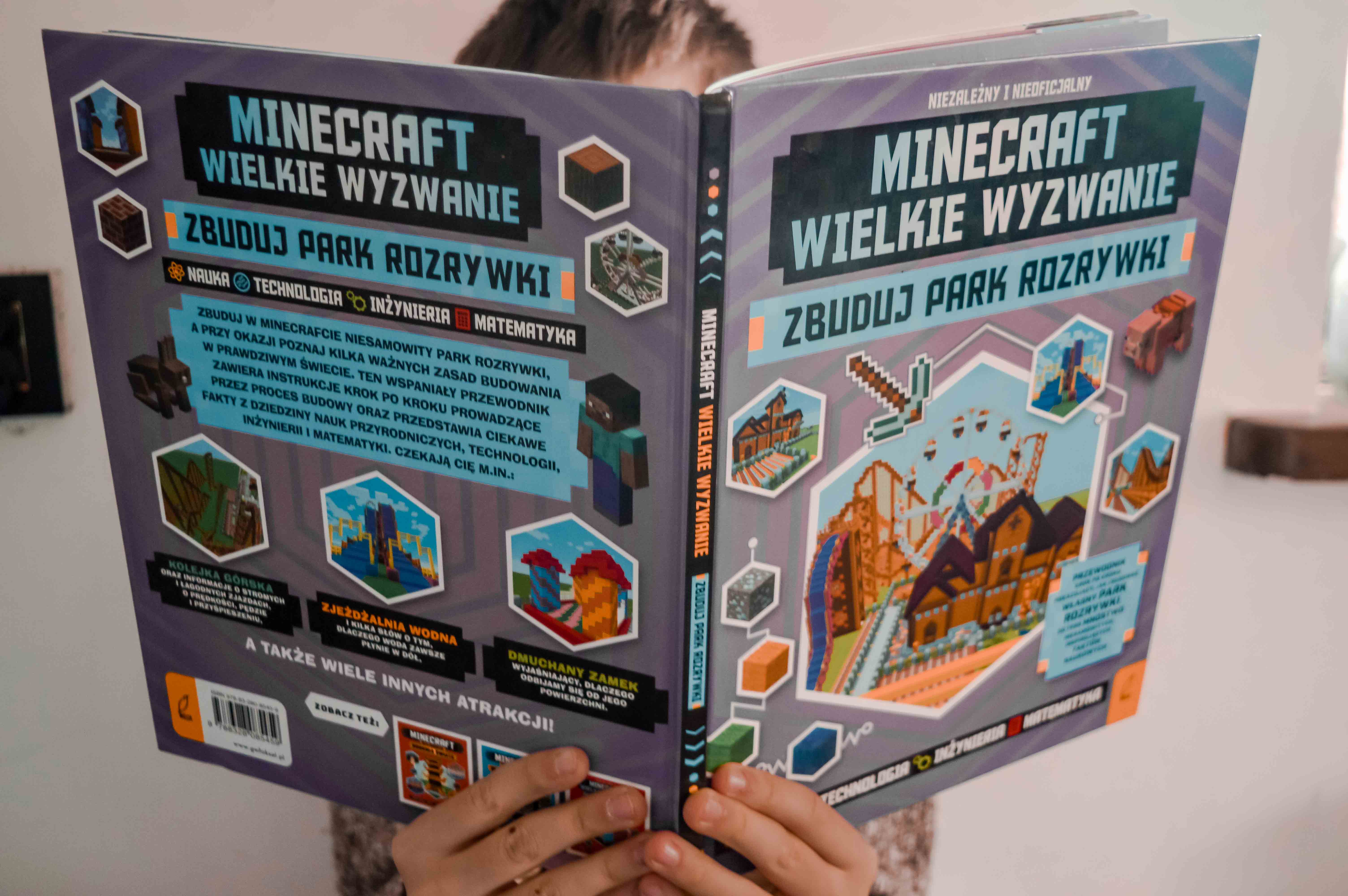 Minecraft Jak zudować park rozrywki - Jk zbudowac boisko i budynek - poradnik - przewodnik o grach dla dzieci i młodzeży - sria - ksiązki dla natolatków