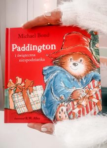 Paddington książka dla małych dzieci - z ilustracjami - Paddington i świąteczna niespodzianka
