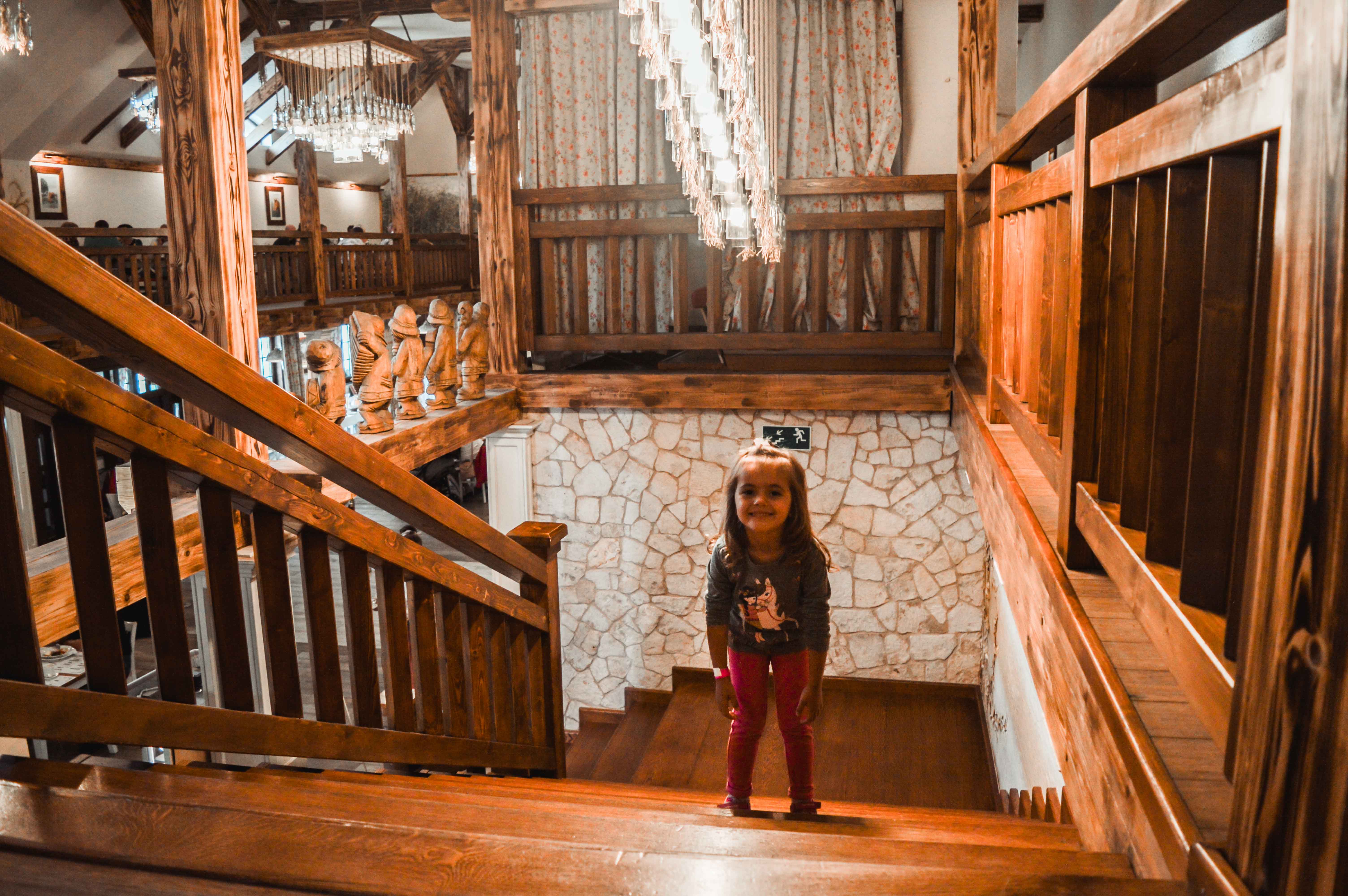 Bałtowski Zapiecek - menu również dla dzieci - restauracja w Bałtowie Bałtowski Zapiecek - menu równiez dla dzieci - restauracja w Bałtowie