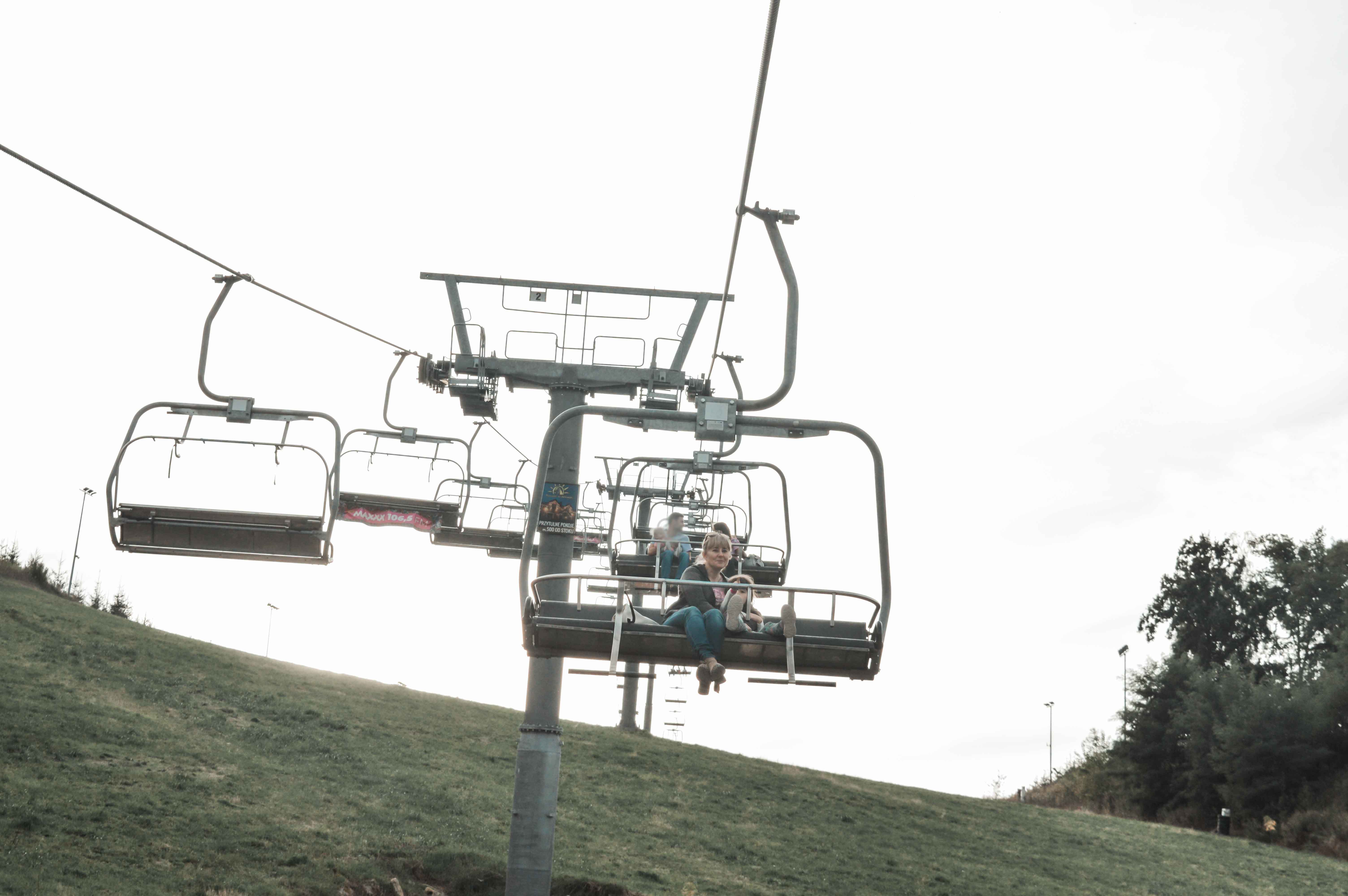 kolej krzesełkowa w Bałtowie - stok narciarski Bałtów