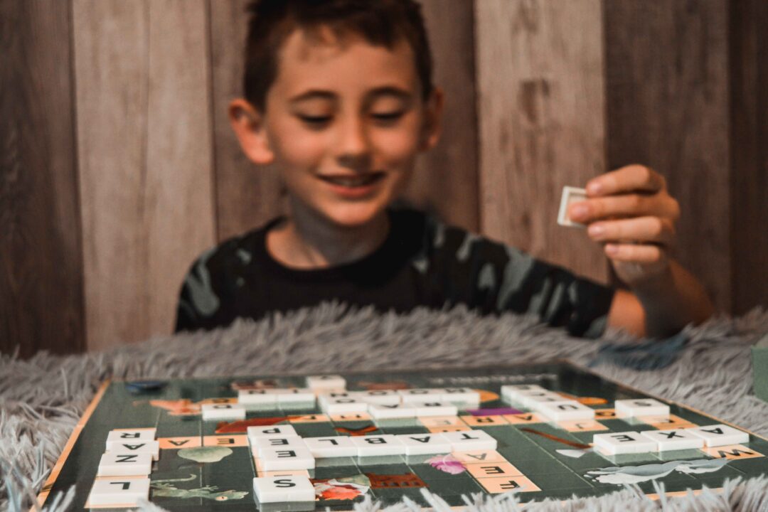 scrable dla dzieci - nauka słówek w języku angielskim
