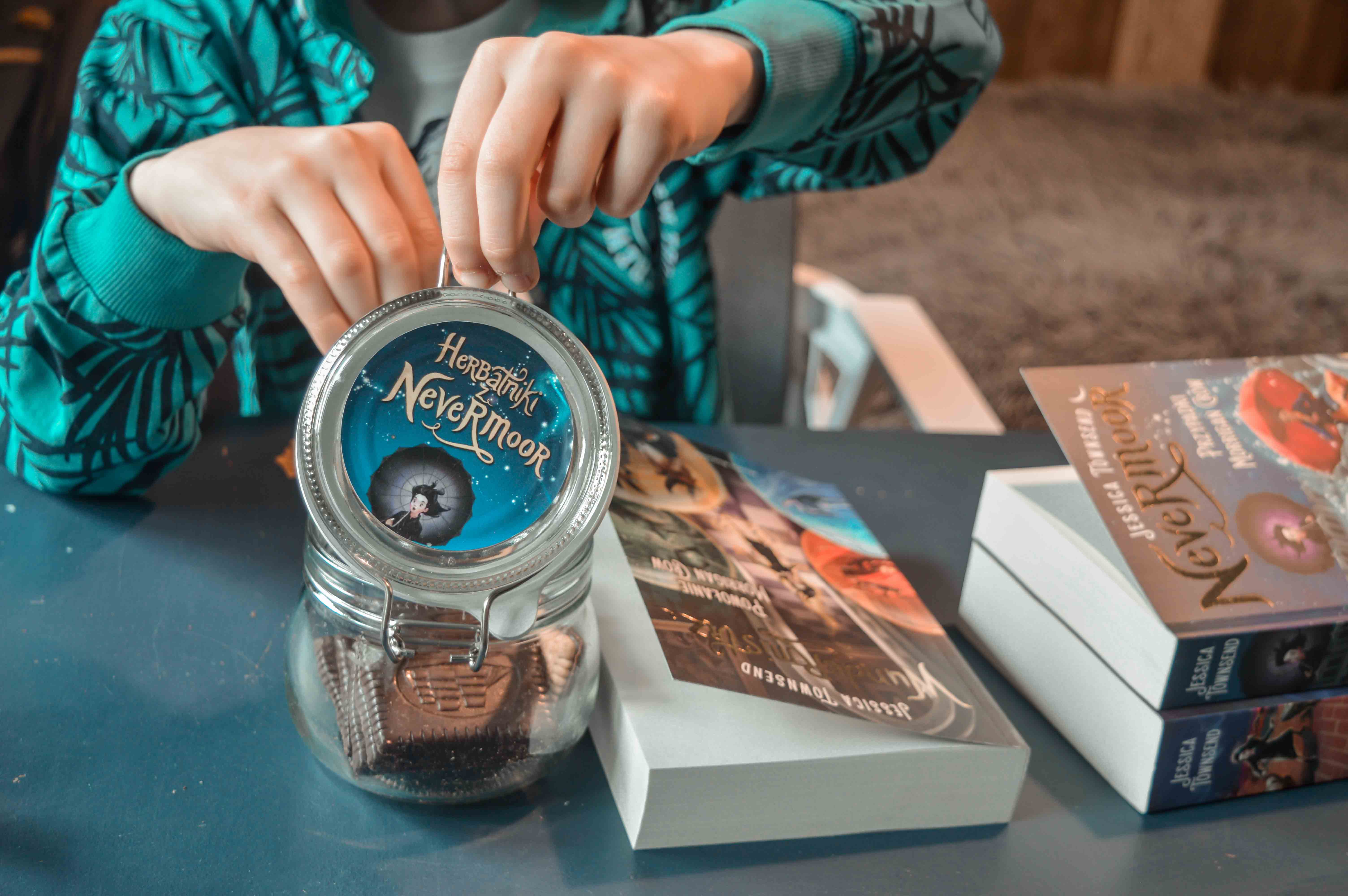 Bestseller dla młodzieży na miarę Harrego Poterra- książki fantasy dla 10 - 12 latków, które skuszą każdego każdego bez względu na wiek