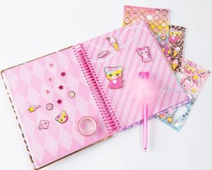 Kreatywny prezent dla 6 latkii - scrapbooking 6 lat - zestaw do malowania wycinania naklejania, tworzenia albumu - różowy notes dla dziewczynki 5 lat 6 lat 